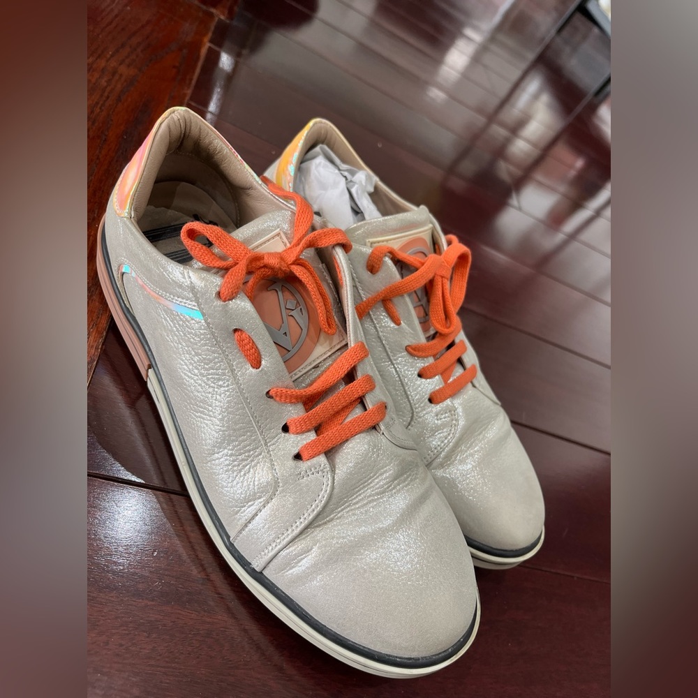 Real leather sneakers